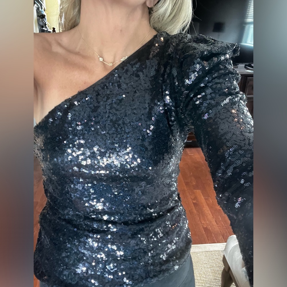 Lovers and Friends One Sleeve Sequin Top (M)